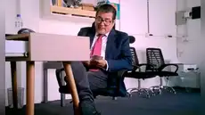 Chorrillos: Richard Cortés se convirtió en alcalde a pesar de ser investigado tras video donde recibe fajos de dinero Chorrillos: Richard Cortés se convirtió en alcalde a pesar de ser investigado tras video donde recibe fajos de dinero