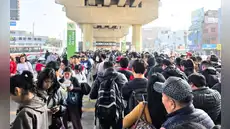 Línea 1 del Metro de Lima asegura que reventa de pasajes por 'salderos' en sus estaciones es responsabilidad de la PNP: "Fuera de nuestras competencias" Línea 1 del Metro de Lima asegura que reventa de pasajes por 'salderos' en sus estaciones es responsabilidad de la PNP: "Fuera de nuestras competencias"