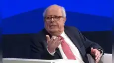 Julio Velarde discrepa en Davos: La volatilidad política no se ha traducido en inestabilidad macroeconómica