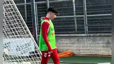 Felipe Chávez sufrió una hemorragia nasal: volante peruano tuvo accidentado entrenamiento en Colonia y tuvo que jugar con un tapón