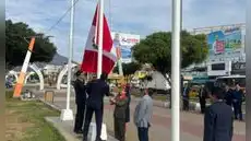 Dr. Oscar Pérez Sánchez lidera izamiento del pabellón nacional en el frontis de la Sede Judicial