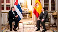 España acordó enviar ayuda humanitaria a Cuba a través de la ONU por "la creciente agresión de Estados Unidos"