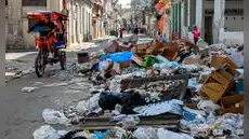 La Habana enfrenta una crisis de basura que genera alarma sanitaria debido a la falta de combustible en Cuba