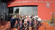 Titular de la Corte Superior de Justicia de La Libertad encabezó izamiento del Pabellón Nacional en Natasha Alta