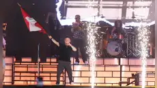 "Lima, te quiero": Alejandro Sanz se rinde ante el talento de la peruana Gisella Giurfa entre bandera y cajón