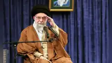 La televisión estatal de Irán confirma la muerte del líder supremo Alí Jamenei La televisión estatal de Irán confirma la muerte del líder supremo Alí Jamenei
