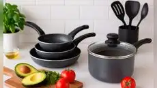 Estudio vincula químicos de utensilios y envases de uso cotidiano con envejecimiento acelerado en hombres