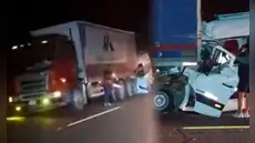 Choque entre miniván y camión de carga deja cuatro fallecidos en Arequipa: un docente entre las víctimas