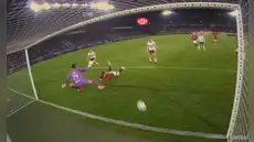 Oliver Sonne conquista República Checa: el espectacular golazo de 'palomita' del peruano con el Sparta Praga