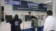 Trabajadores de Reniec tramitaron DNI gratis de forma irregular para familiares