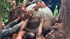 Enterradas durante siglos o milenios en el amazonas: arqueólogos descubrieron 7 esferas misteriosas en una isla artificial