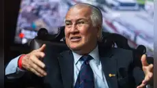 Alfonso López Chau firma pacto ético contra la corrupción en Puno: “Renunciaré si lo incumplo”