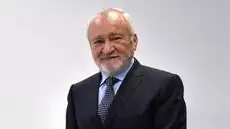 Empresario Samuel Dyer niega estar realizando actividad política alguna