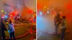 Fuerte incendio afecta viviendas en Villa El Salvador: al menos 8 unidades de bomberos atienden la emergencia