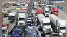 Anuncian paro nacional de transportistas si Gobierno no aprueba subsidios por alza de combustibles