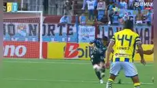 Yoshimar Yotún anota descomunal golazo que va directo al Puskás: le pegó de media cancha para el 1-0 de Sporting Cristal