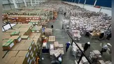 Contraloría detecta más de 400.000 kits escolares en almacén en Lurín que no fueron repartidos a zonas vulnerables