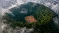 Así se juega al fútbol en el cráter de un volcán de México a más de 2.600 metros: es conocido como la “cancha de los dioses”