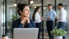 Empleo en Perú: 45% de los trabajadores prioriza el crecimiento profesional frente a la estabilidad