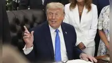 Donald Trump anuncia un acuerdo con Irán para desbloquear el estrecho de Ormuz y levanta el bloqueo naval de EE. UU.