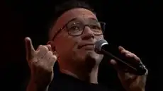 Carlos Galdós recuerda cómo a los 47 años conoció a su padre en su lecho de muerte: "Crecí sin él, lleno de rencor..." Carlos Galdós recuerda cómo a los 47 años conoció a su padre en su lecho de muerte: "Crecí sin él, lleno de rencor..."