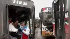 Violento choque entre dos buses de transporte público deja al menos 13 heridos en Villa María del Triunfo