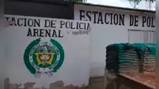 Ataque con drones destroza estación de Policía en Colombia y deja alrededor de cuatro uniformados heridos Ataque con drones destroza estación de Policía en Colombia y deja alrededor de cuatro uniformados heridos