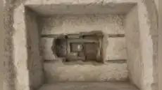 Descubren una botella de bronce sellada en una tumba china de 2.300 años: aún contenía cerveza bien conservada Descubren una botella de bronce sellada en una tumba china de 2.300 años: aún contenía cerveza bien conservada