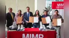 MIMP entrega bienes de apoyo social a 23 municipalidades de 12 regiones del país