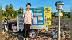 Estudiante chino de 14 años crea un ingenioso sistema con tubos y botellas de plástico que genera agua del aire en el desierto