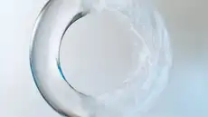 Científicos crean una nuevo tipo del plástico que se vaporiza al calentarse y luego se recompone