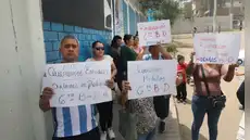 Colegios de VES y VMT siguen afectados por los aniegos: padres exigen aulas y materiales para sus hijos