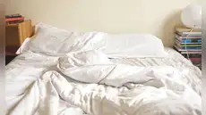 Una microbióloga revela con qué frecuencia se debe lavar la ropa de cama