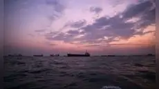 Irán responde a EE. UU. con misiles contra un portaaviones y ataques a petroleros en el estrecho de Ormuz