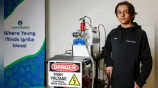 Un niño de 12 años pasó cuatro años construyendo un dispositivo de fusión nuclear en su casa y detectó neutrones reales