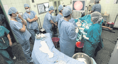 De enero a marzo operarán a más de 90.000 pacientes que están en lista de espera