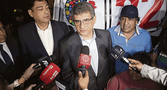 Exlegisladores y conservadores figuran en la lista de Contigo