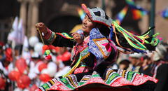 Cusco: Universidad Global y 22 institutos bailaron por el mes jubilar de la ciudad imperial [FOTOS]