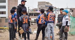 El béisbol renace en Perú con la migración venezolana