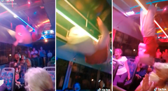 Joven disfrazado de Peppa Pig realiza extraordinario baile dentro de bus en fiesta infantil
