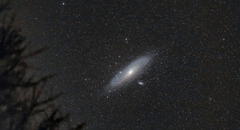 Cuándo y cómo ver a Andrómeda, la galaxia que chocará con la Vía Láctea 