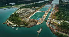 Exportaciones peruanas en riesgo ante bajo nivel de agua en el canal de Panamá