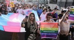 Colectivos LGTBIQ+ marchan ante los consecutivos crímenes de odio contra mujeres trans en este 2023