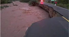 Río Jequetepeque se desborda y destruye parte de la carretera que une la sierra y la costa