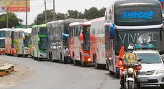 Transportistas amenazan con estacionar unidades en vía pública si se da bloqueo de carreteras en Cusco