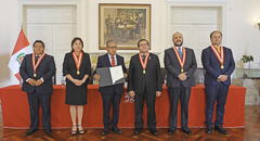 Betssy Chávez: JNE entregó credenciales a accesitario Isaac Mita Alanoca