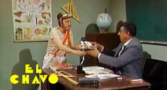 "El Chavo del 8": el día que 'El Chavo' le dio un regalo al profesor Jirafales y emocionó a fans