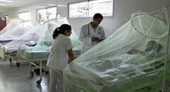 Colapsan hospitales de Piura tras incremento de casos de dengue