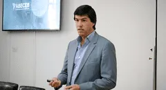 Es imposible hacer reformas con un gobierno débil y un congreso en absoluto descrédito