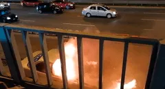 Jockey plaza: automóvil se incendió en los exteriores del centro comercial